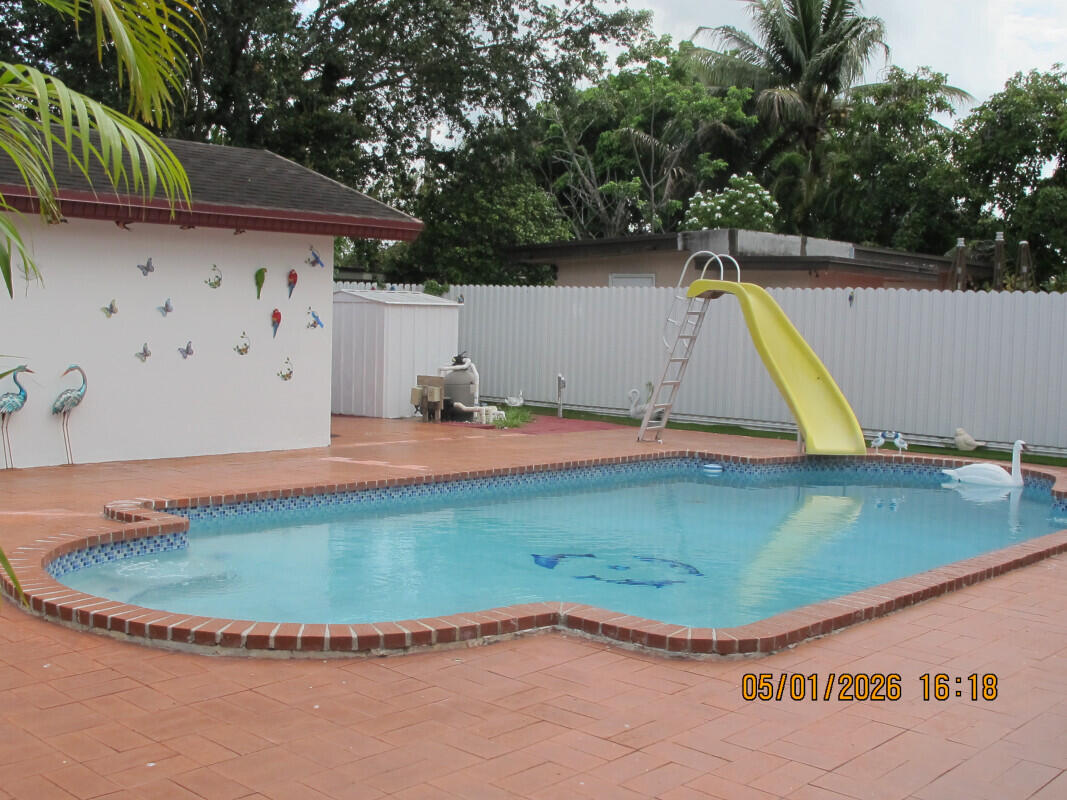 2828 SW 2nd, Miami FL 33135