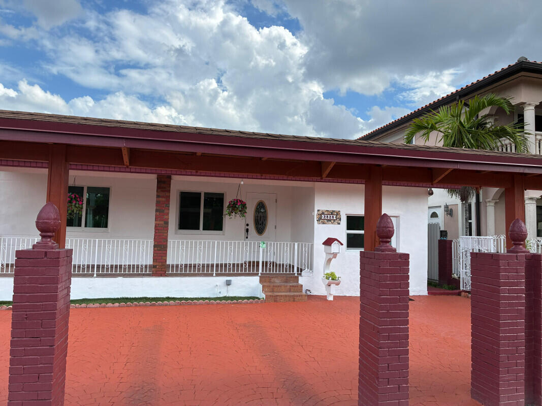 2828 SW 2nd, Miami FL 33135