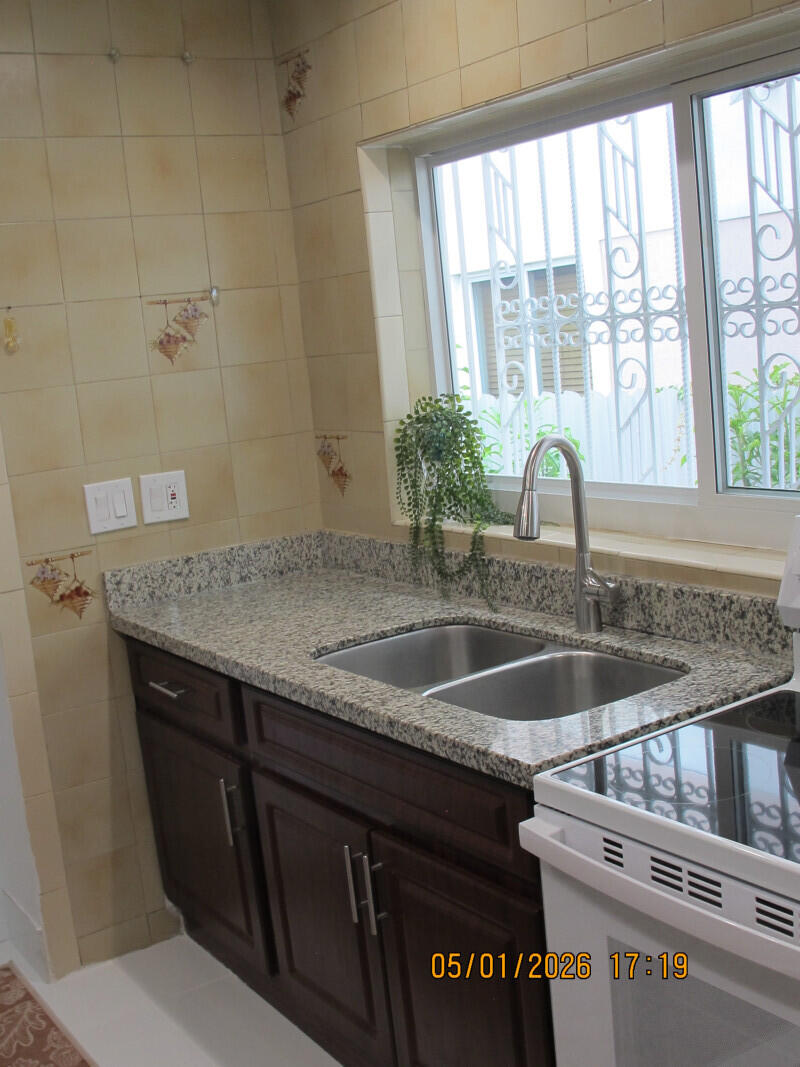 2828 SW 2nd, Miami FL 33135