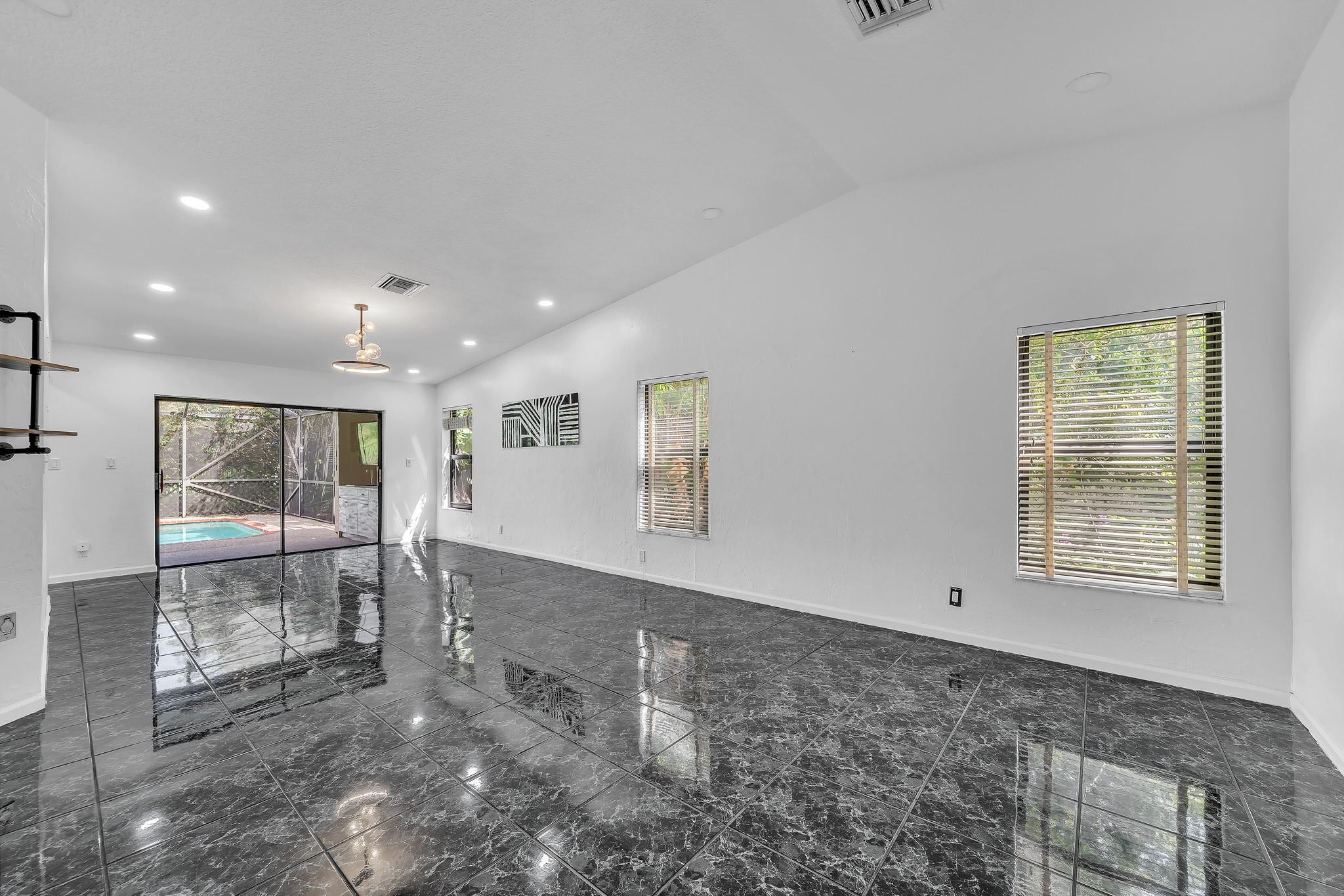 303 NW 105th, Coral Springs FL 33071