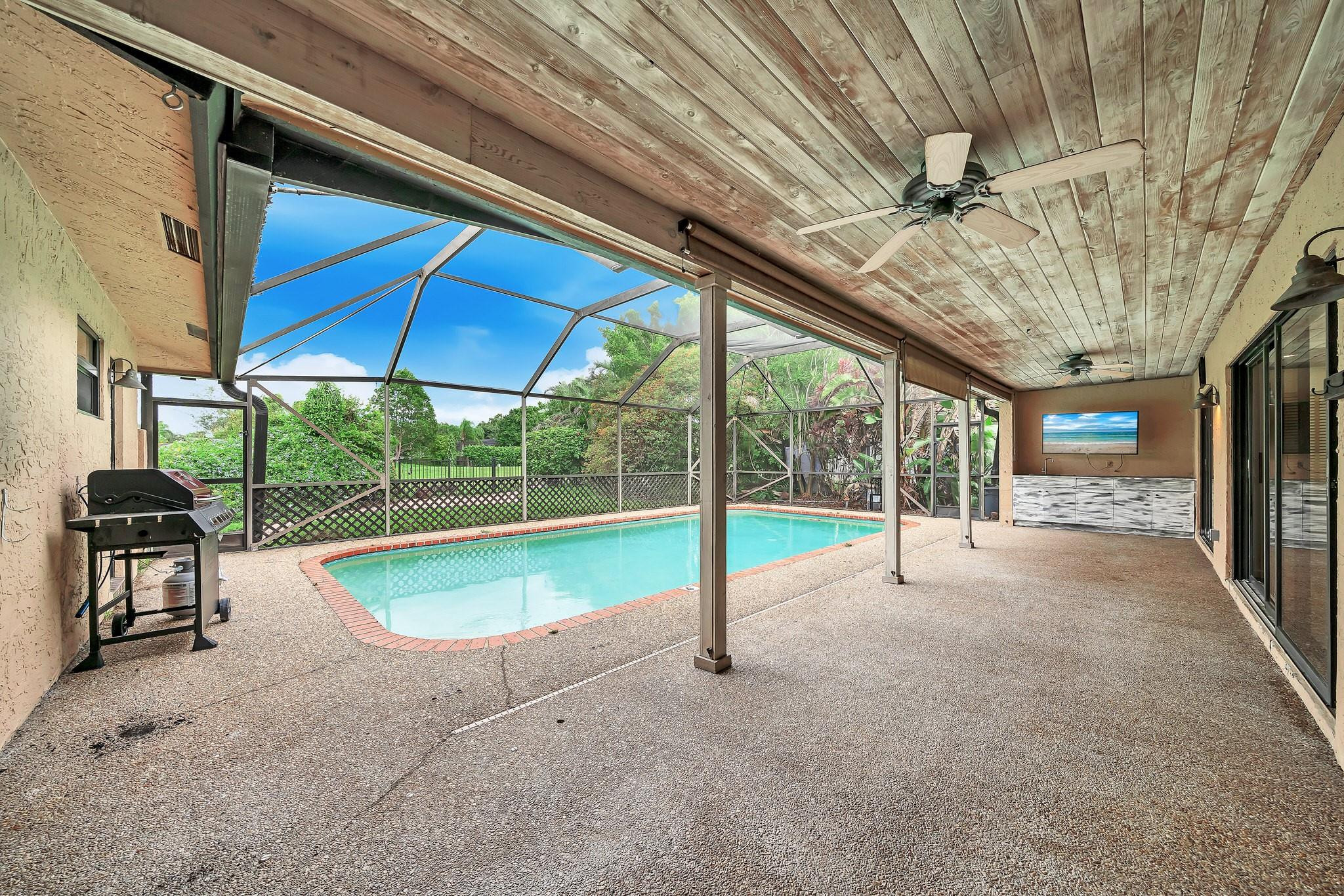 303 NW 105th, Coral Springs FL 33071