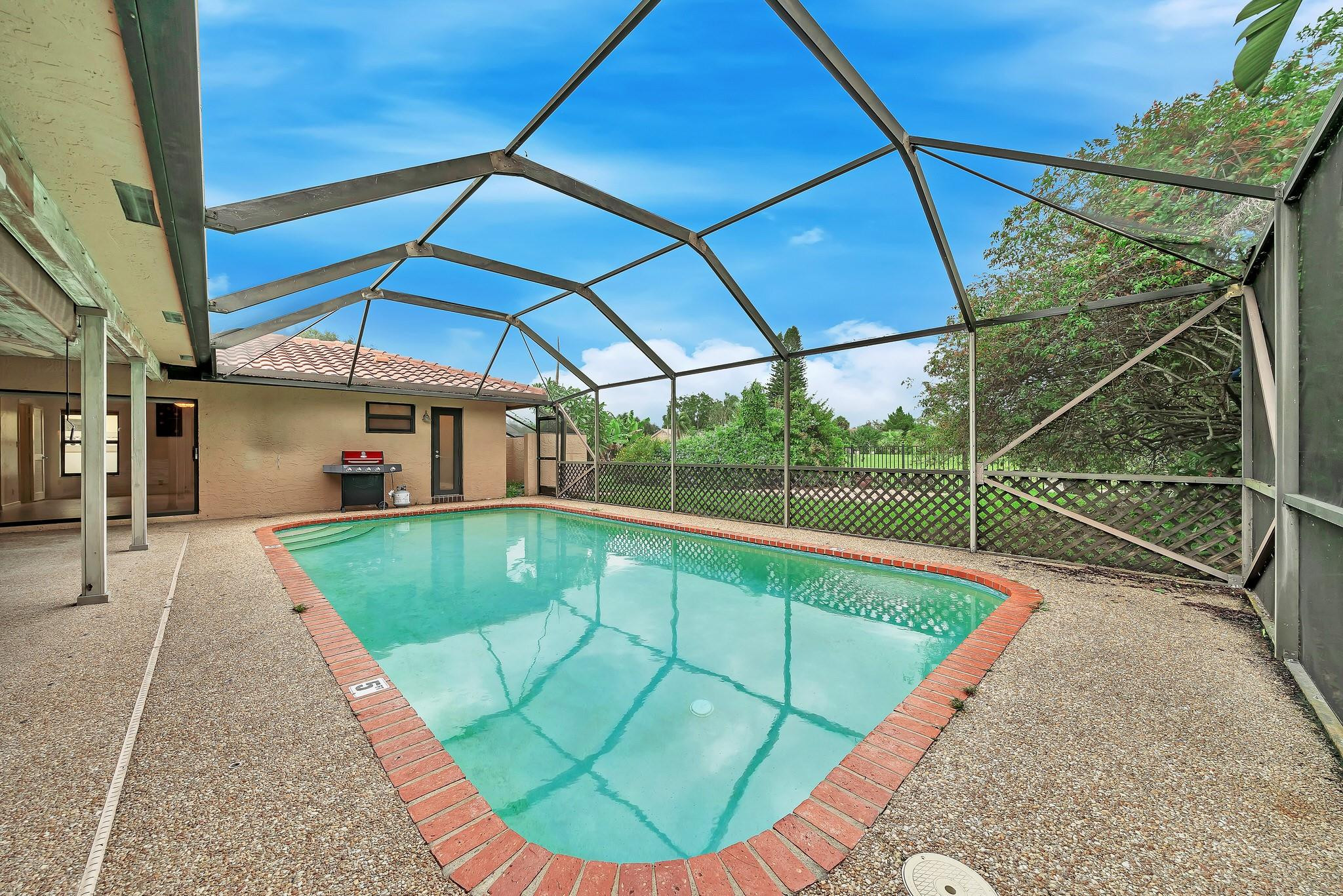 303 NW 105th, Coral Springs FL 33071