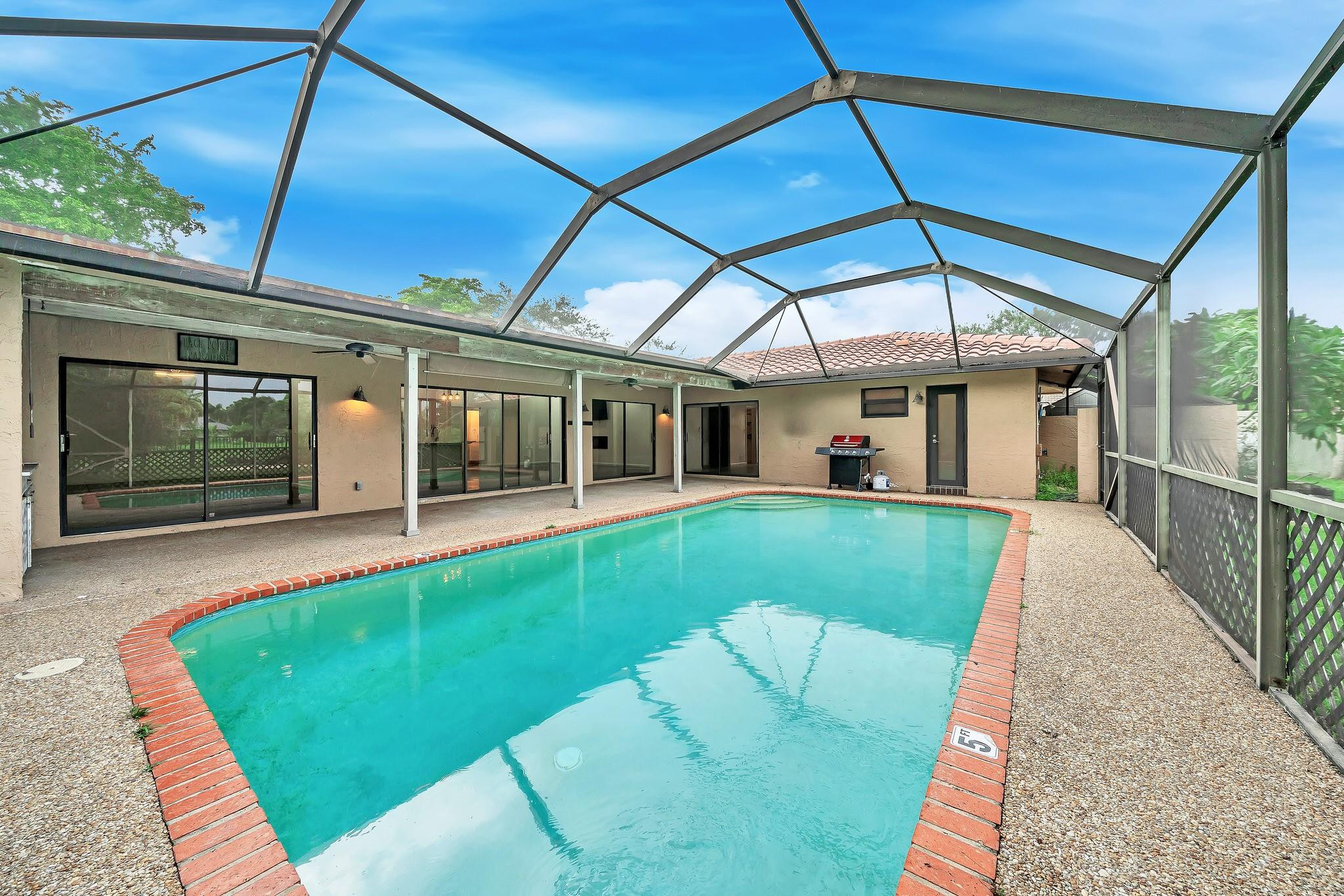 303 NW 105th, Coral Springs FL 33071