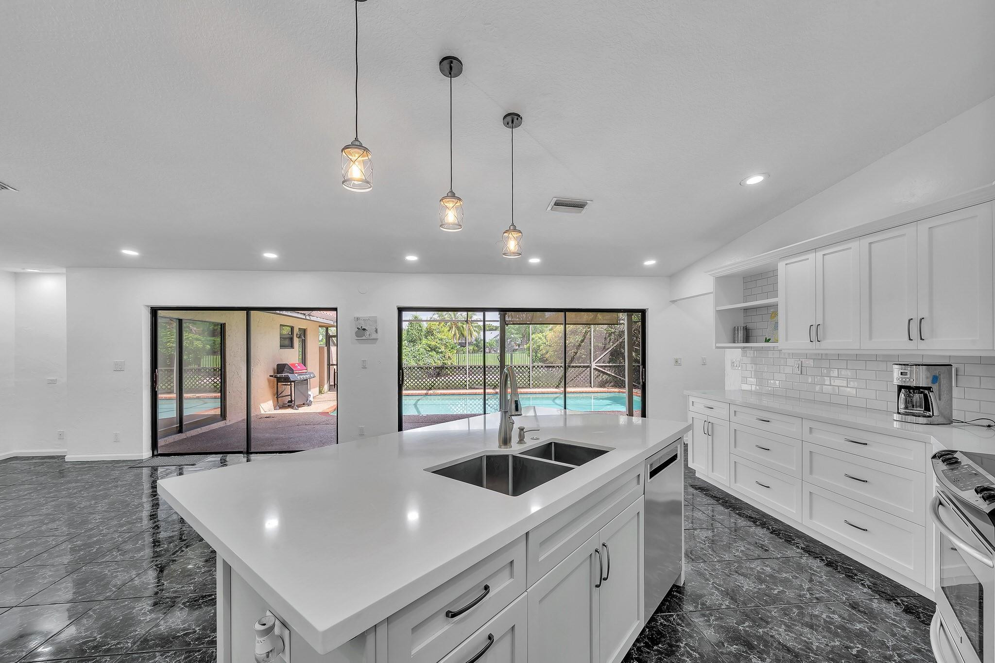 303 NW 105th, Coral Springs FL 33071