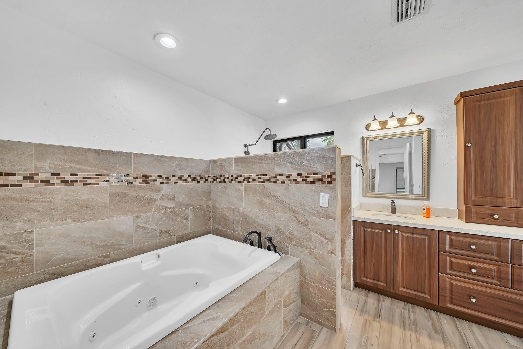 303 NW 105th, Coral Springs FL 33071