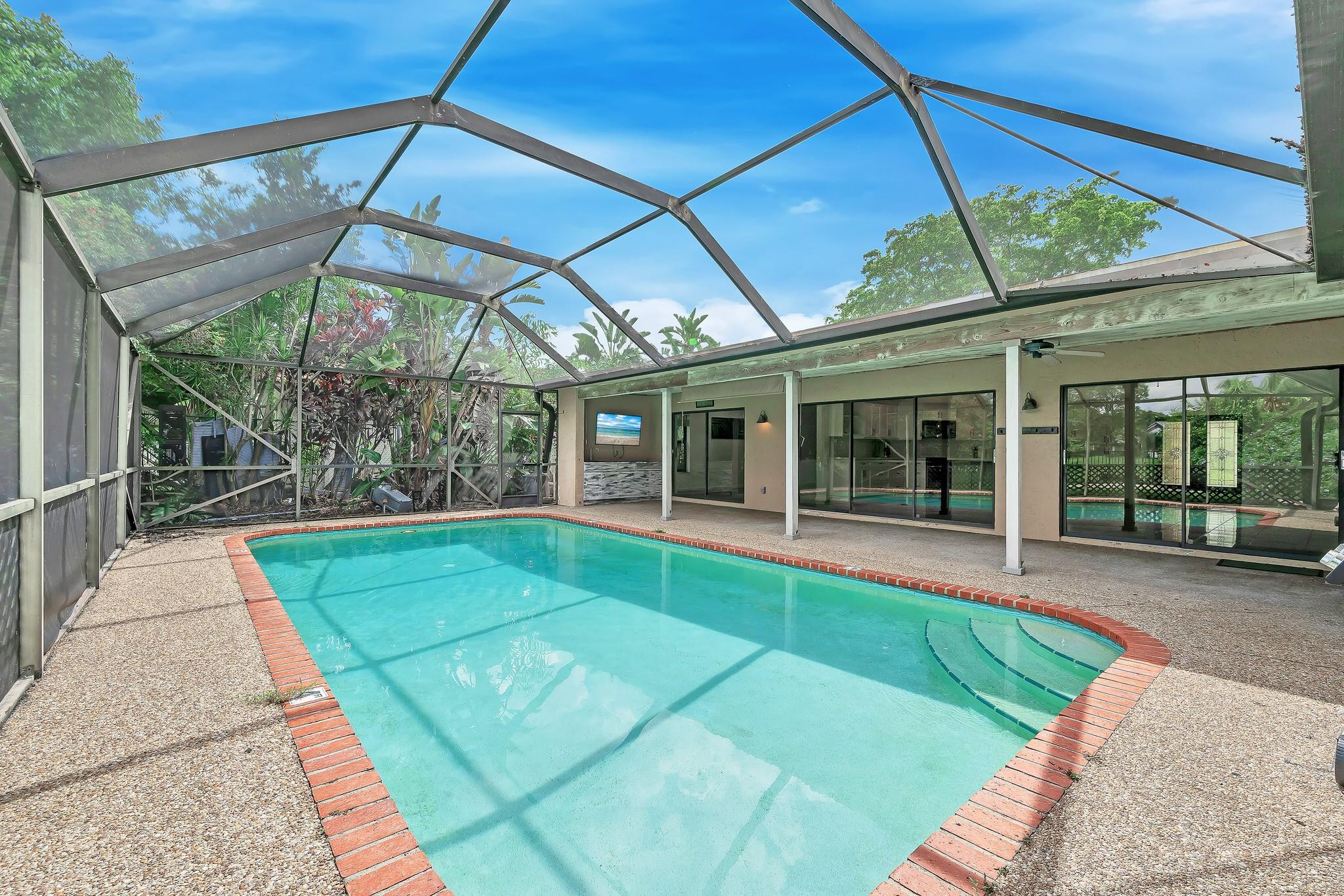 303 NW 105th, Coral Springs FL 33071
