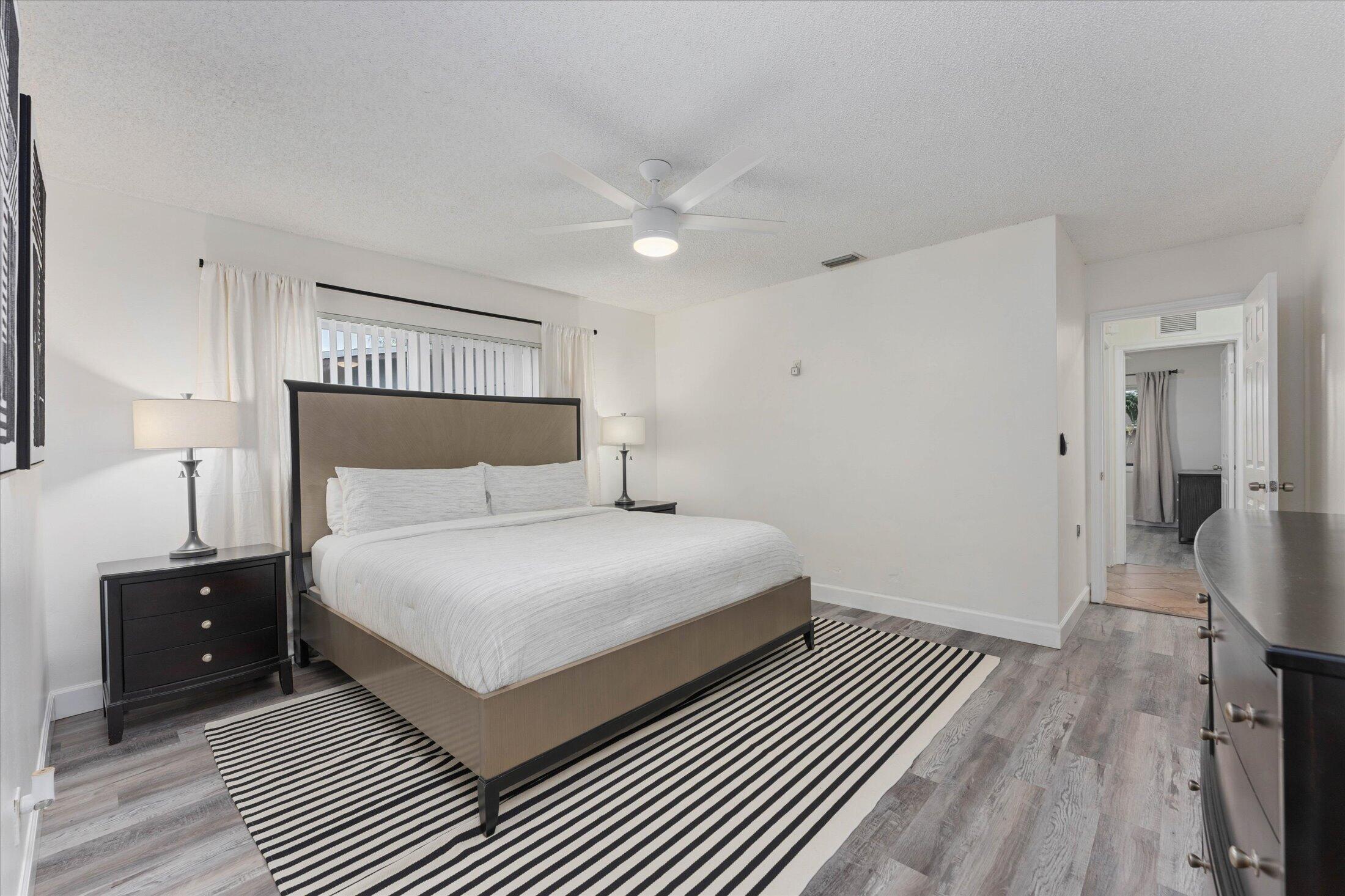 6515 SW 8th, North Lauderdale FL 33068