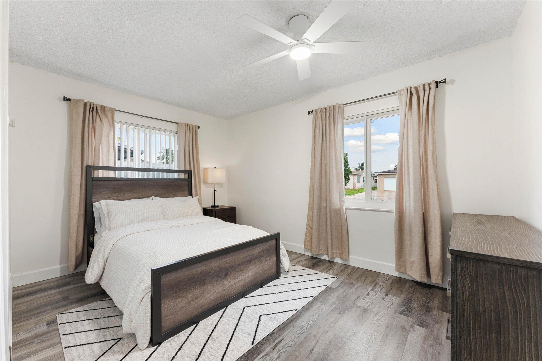 6515 SW 8th, North Lauderdale FL 33068