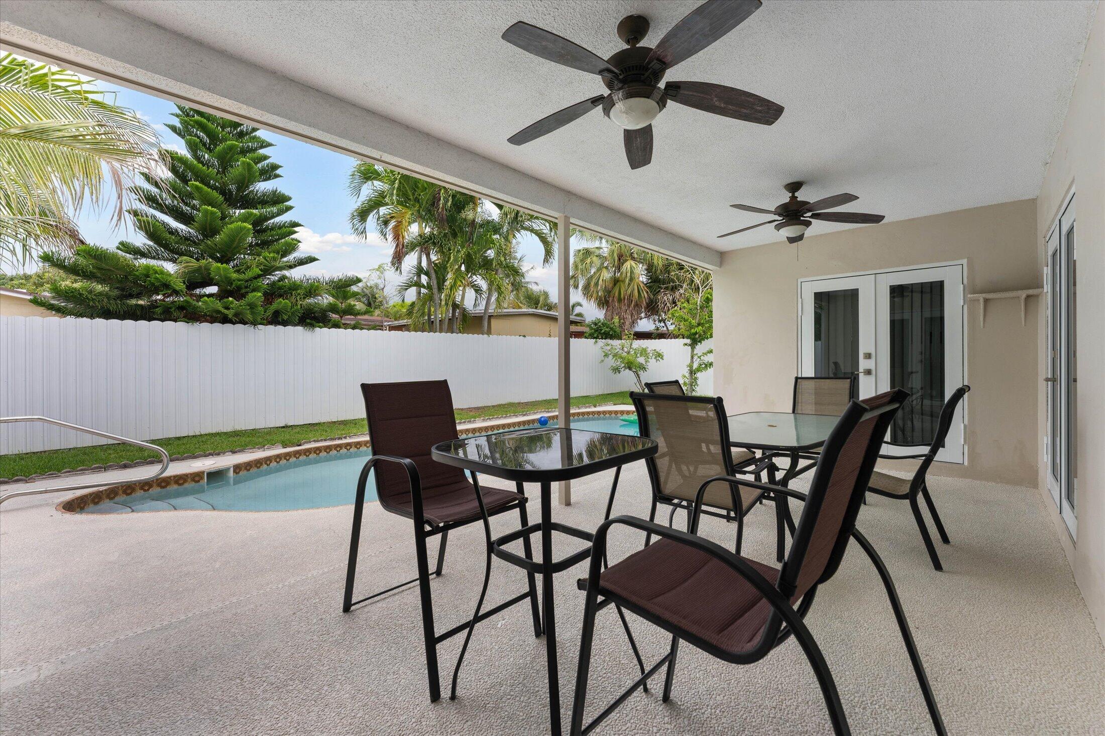 6515 SW 8th, North Lauderdale FL 33068