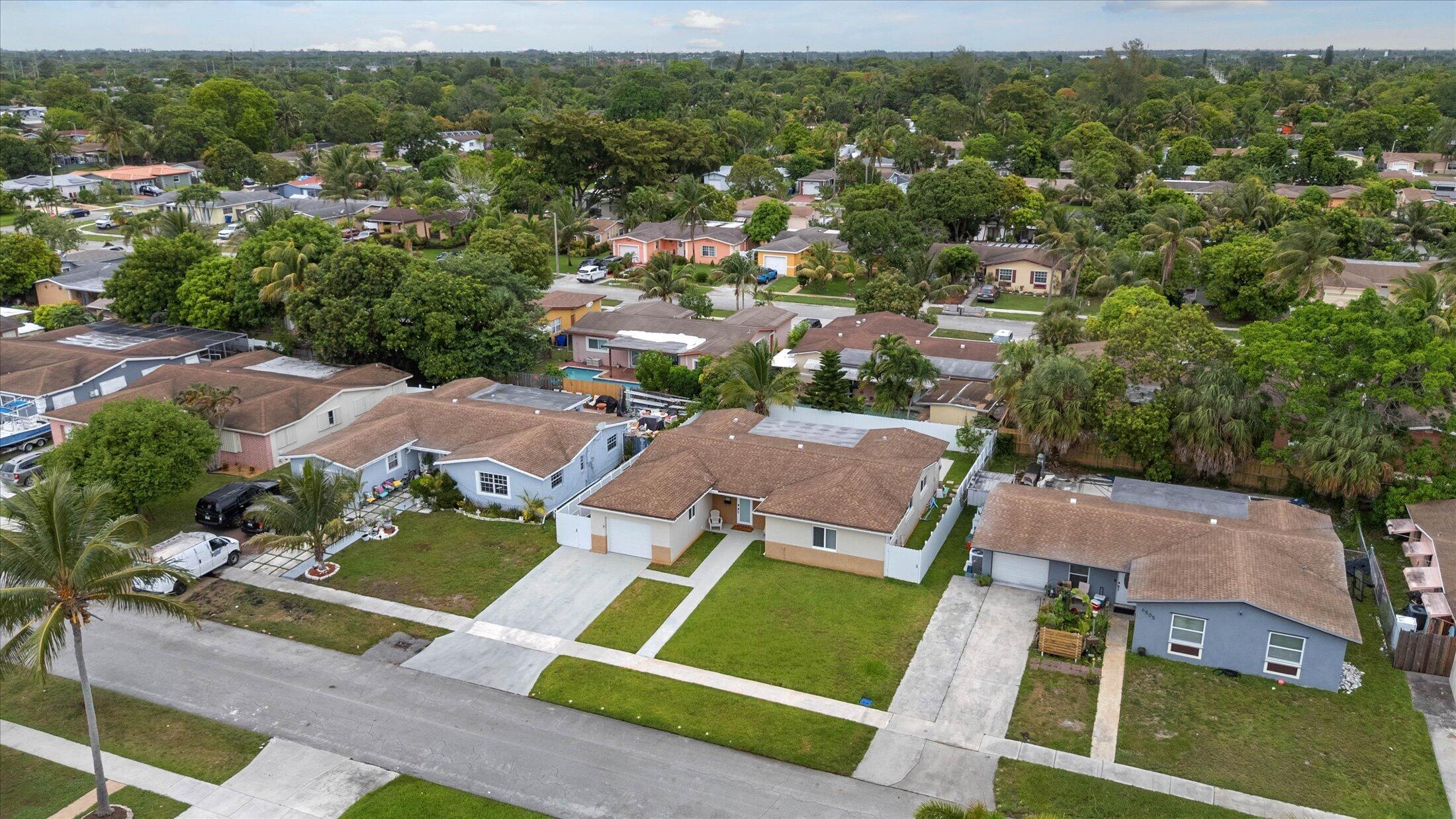 6515 SW 8th, North Lauderdale FL 33068