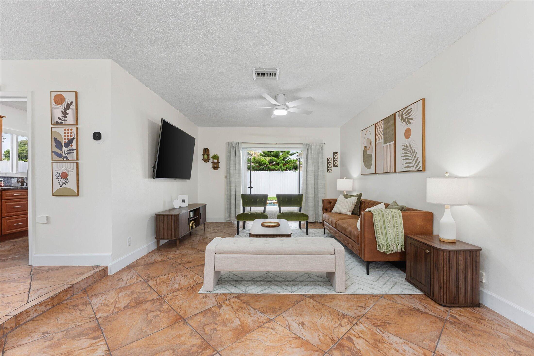 6515 SW 8th, North Lauderdale FL 33068