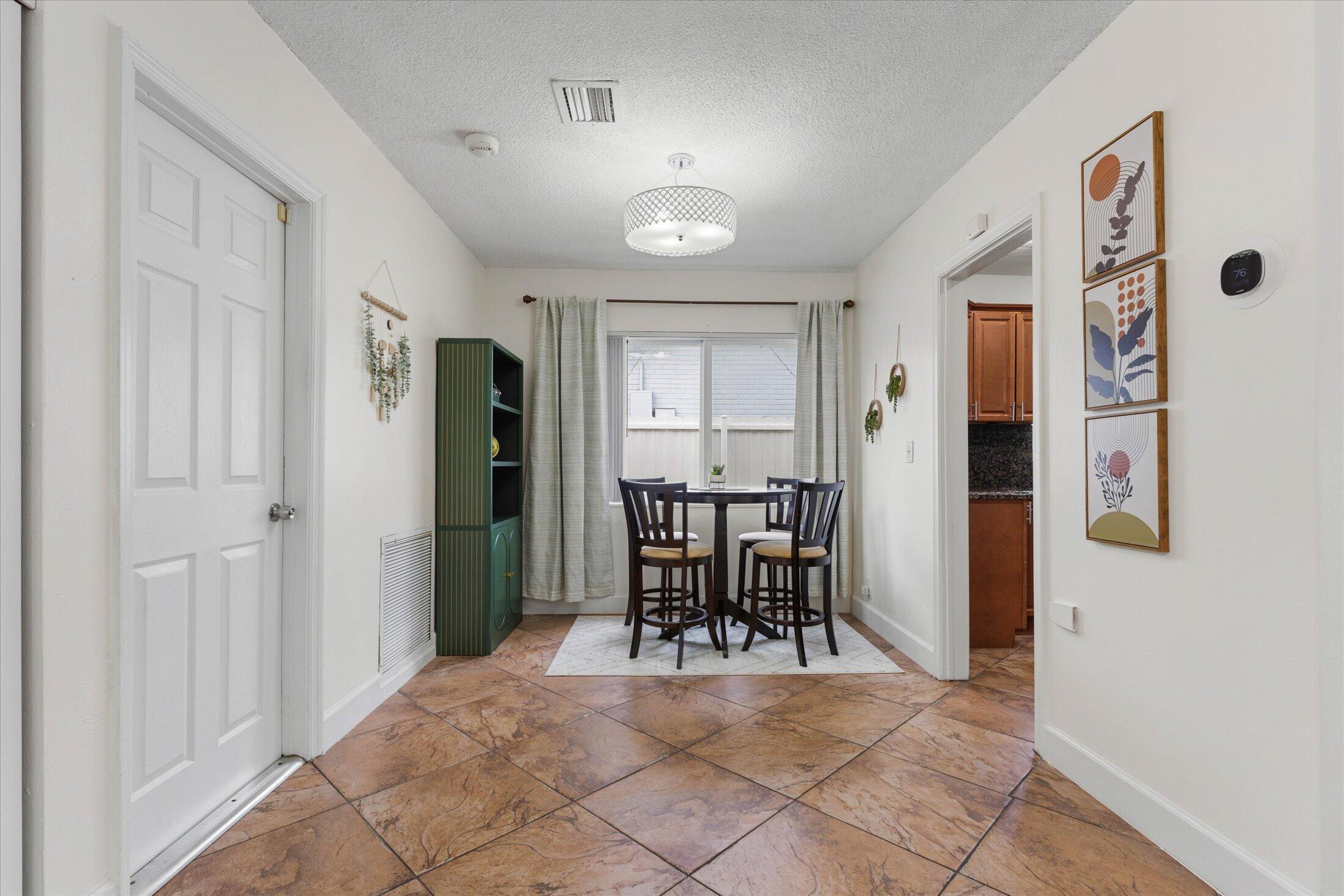 6515 SW 8th, North Lauderdale FL 33068