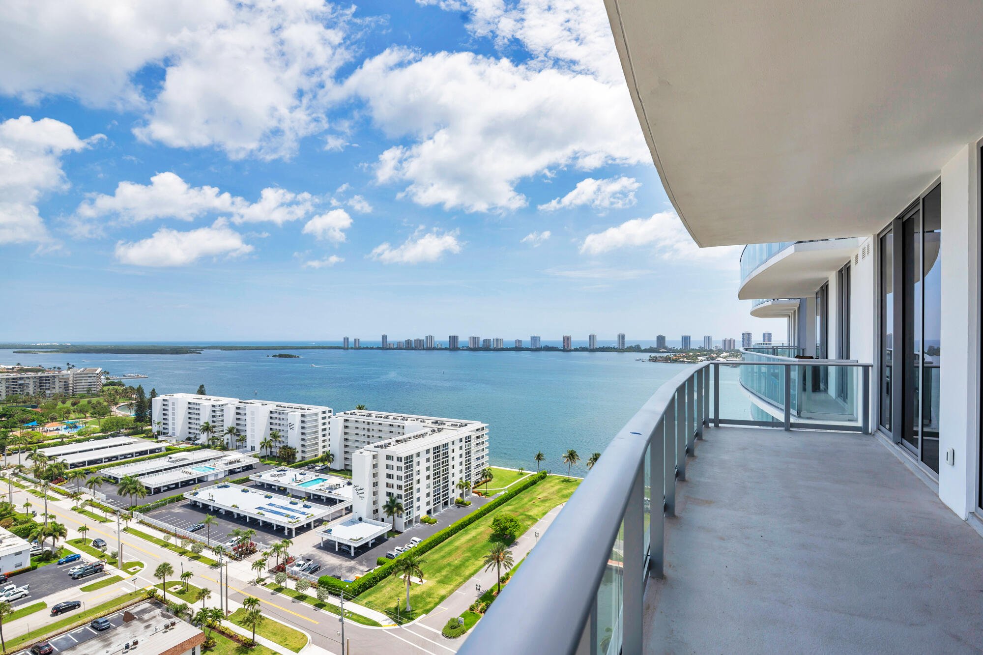 220 Lake Shore #1809, Lake Park FL 33403