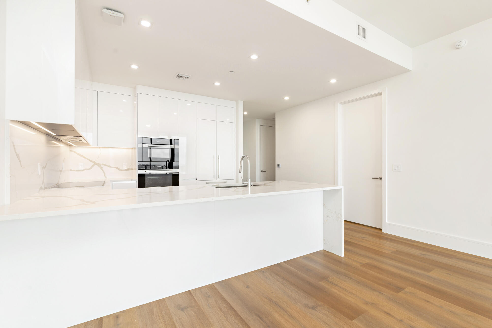 220 Lake Shore #1809, Lake Park FL 33403