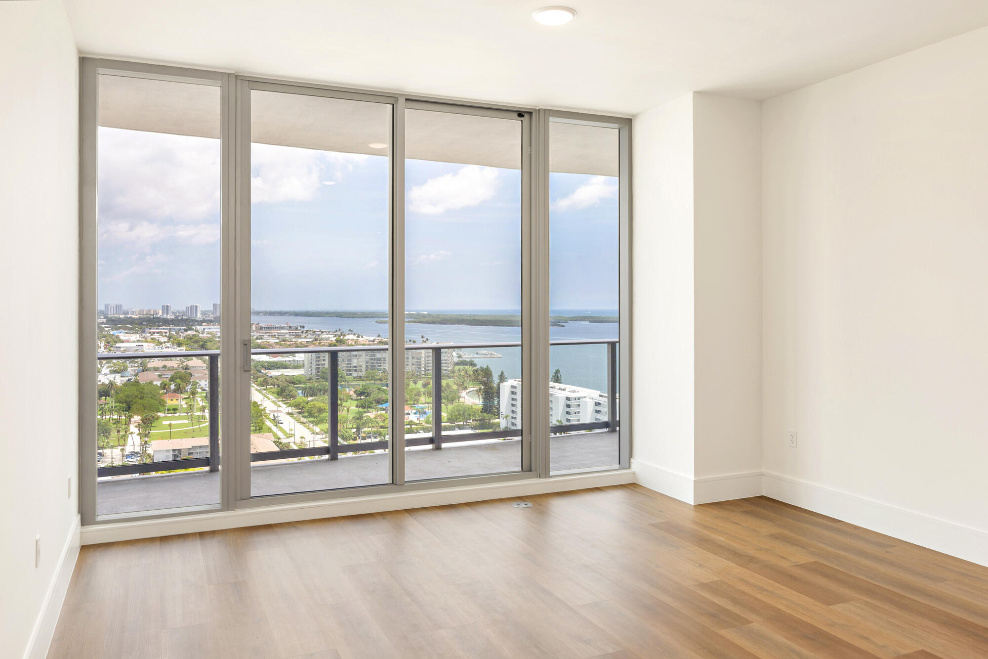 220 Lake Shore #1809, Lake Park FL 33403