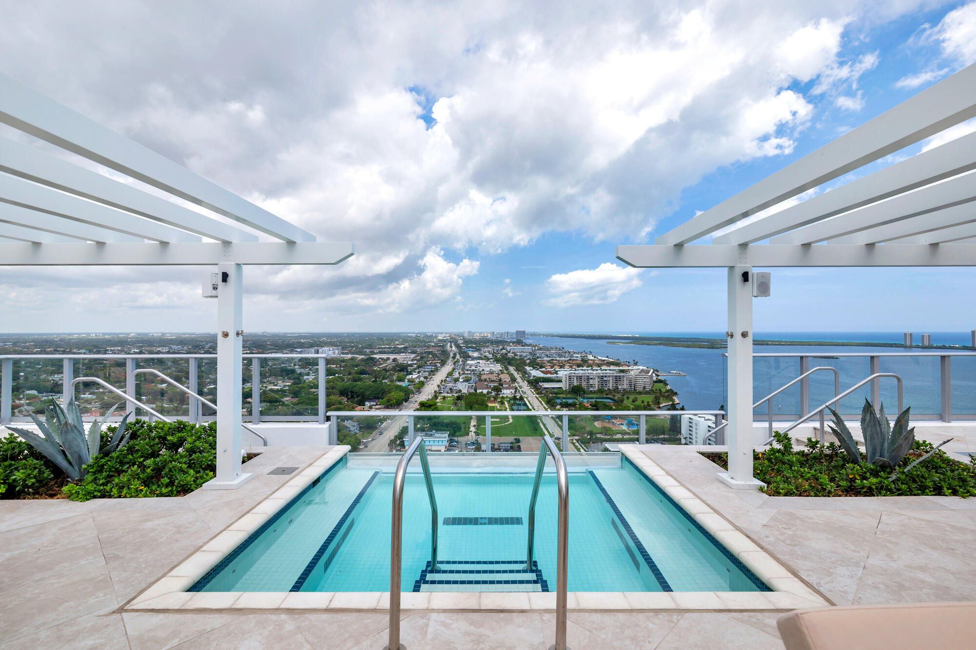 220 Lake Shore #1809, Lake Park FL 33403