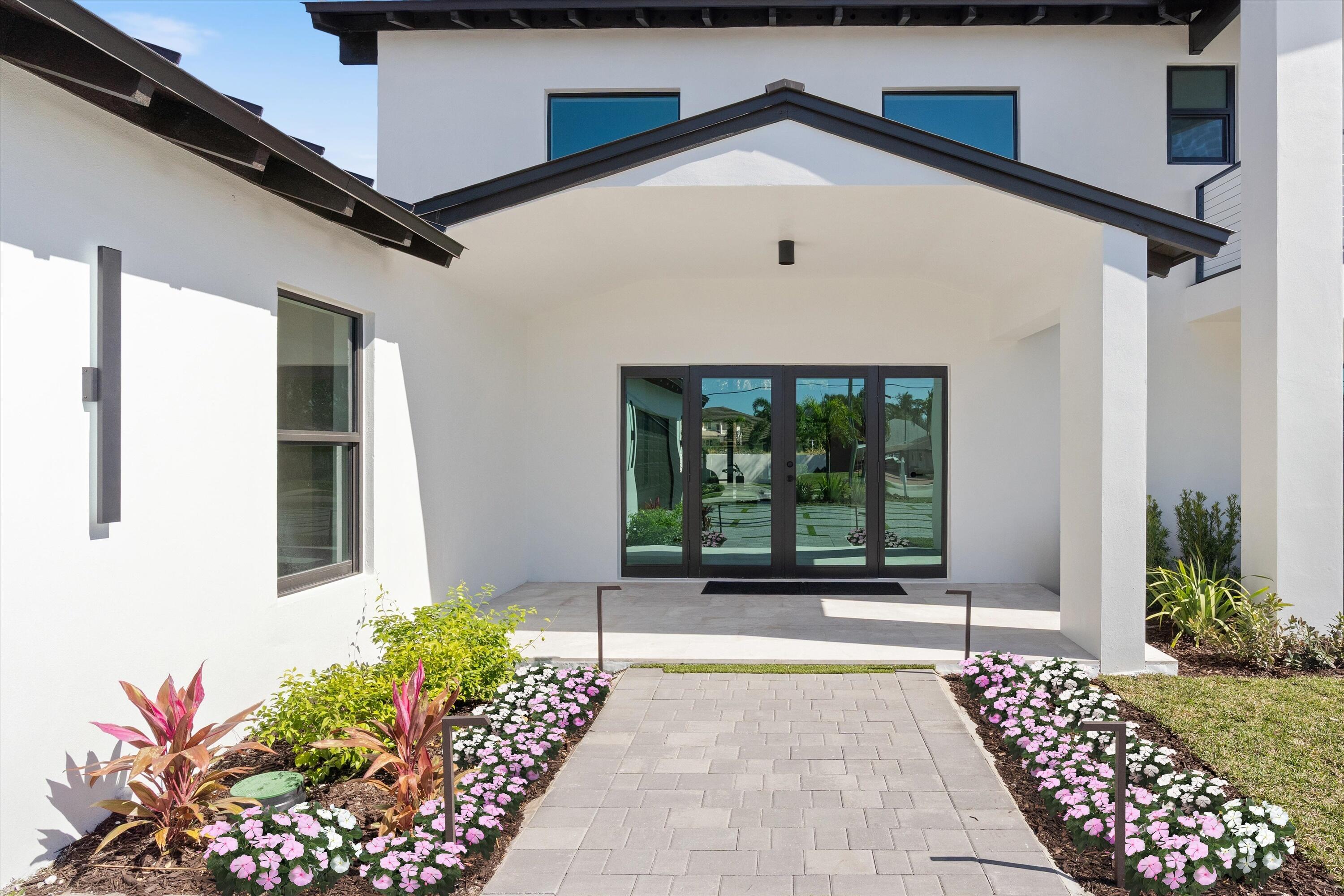 868 Country Club, North Palm Beach FL 33408