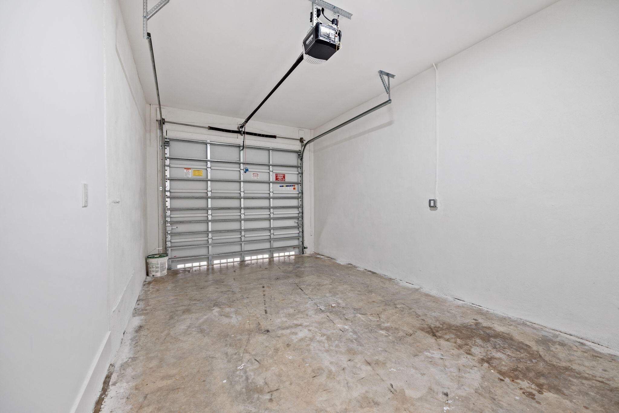 1355 NW 42nd #1355, Miami FL 33142