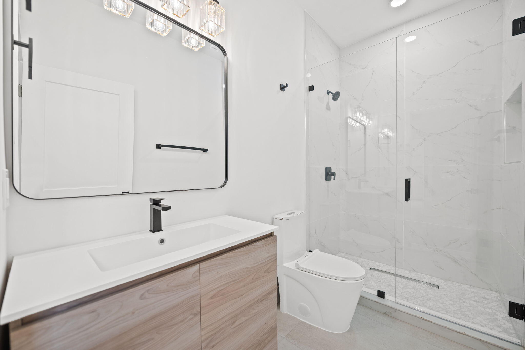 1355 NW 42nd #1355, Miami FL 33142