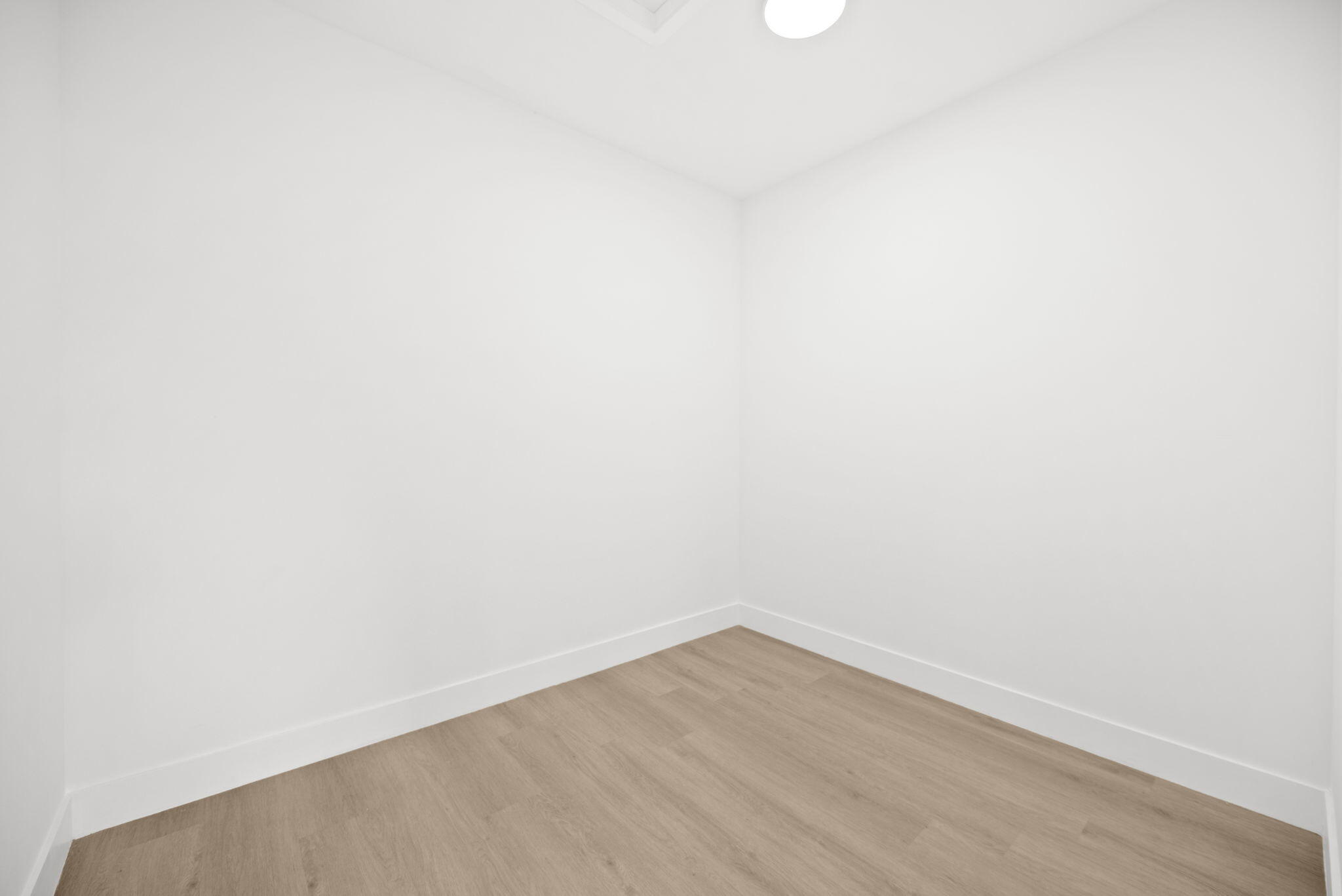 1355 NW 42nd #1355, Miami FL 33142