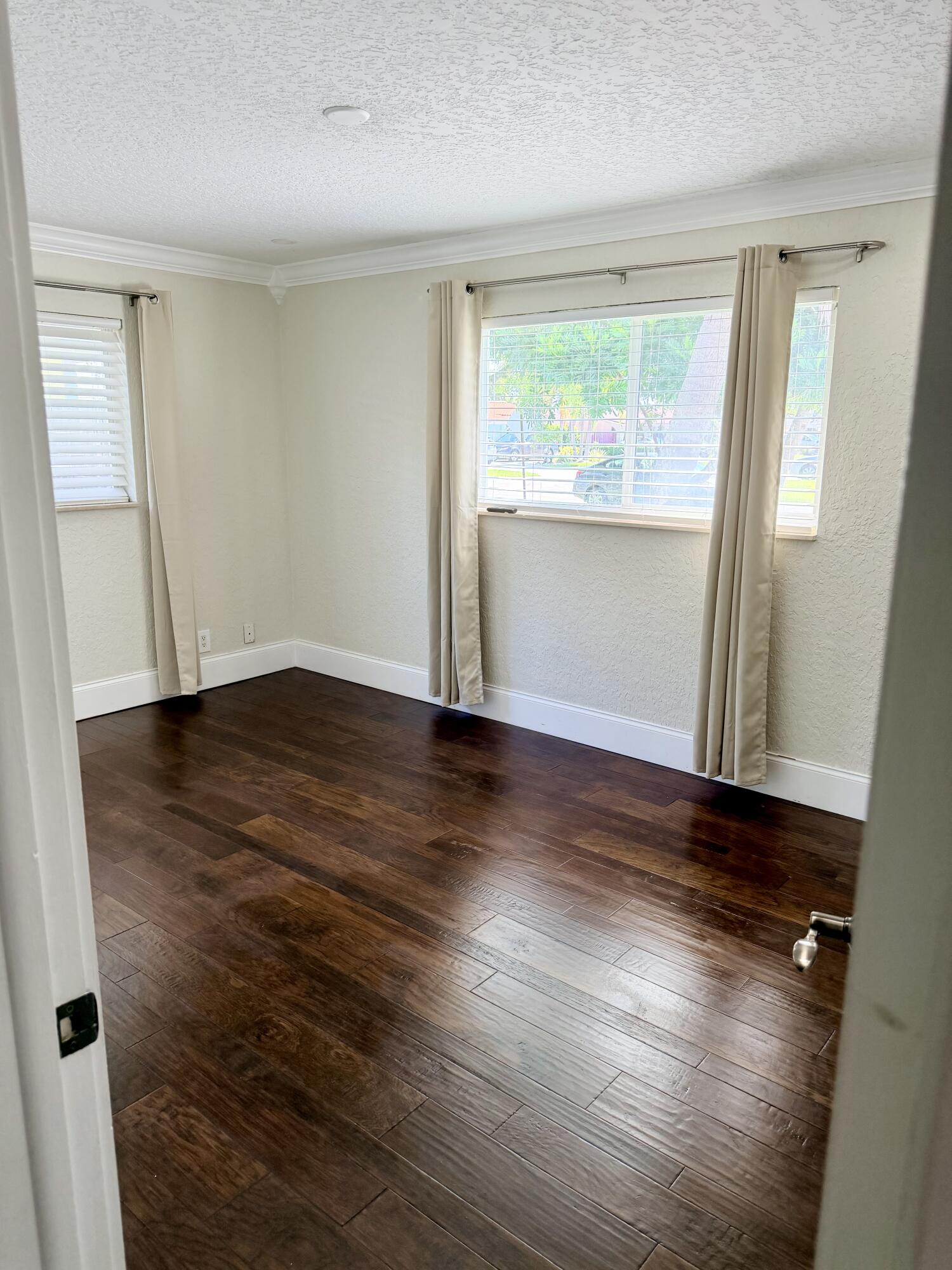 401 SE 3rd, Deerfield Beach FL 33441