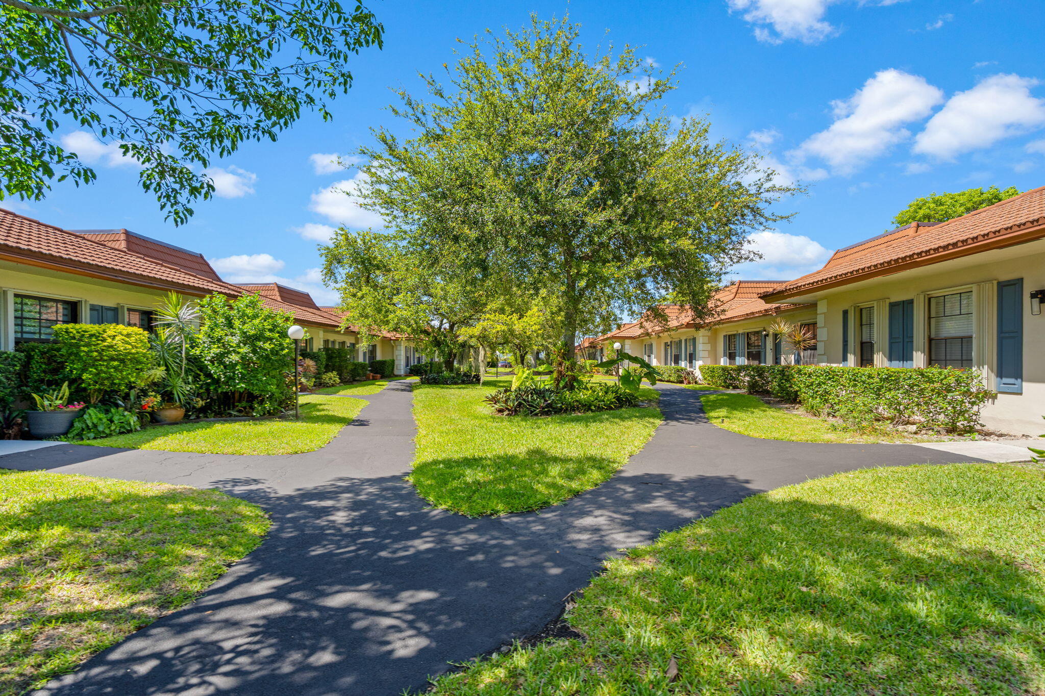 2361 SW 70th #47, Davie FL 33317