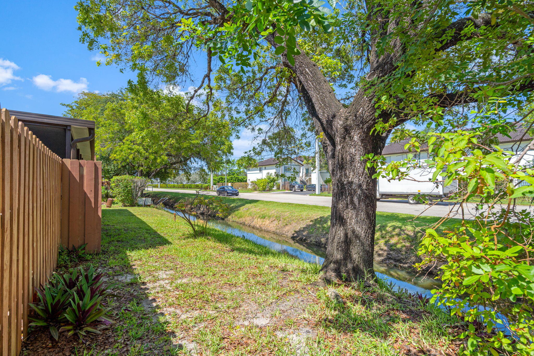 2361 SW 70th #47, Davie FL 33317