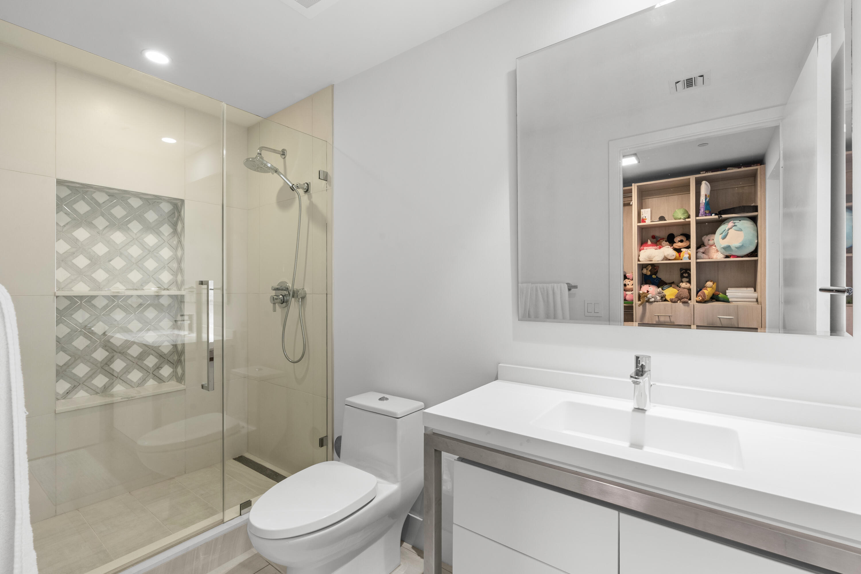 2000 Metropica #214, Sunrise FL 33323