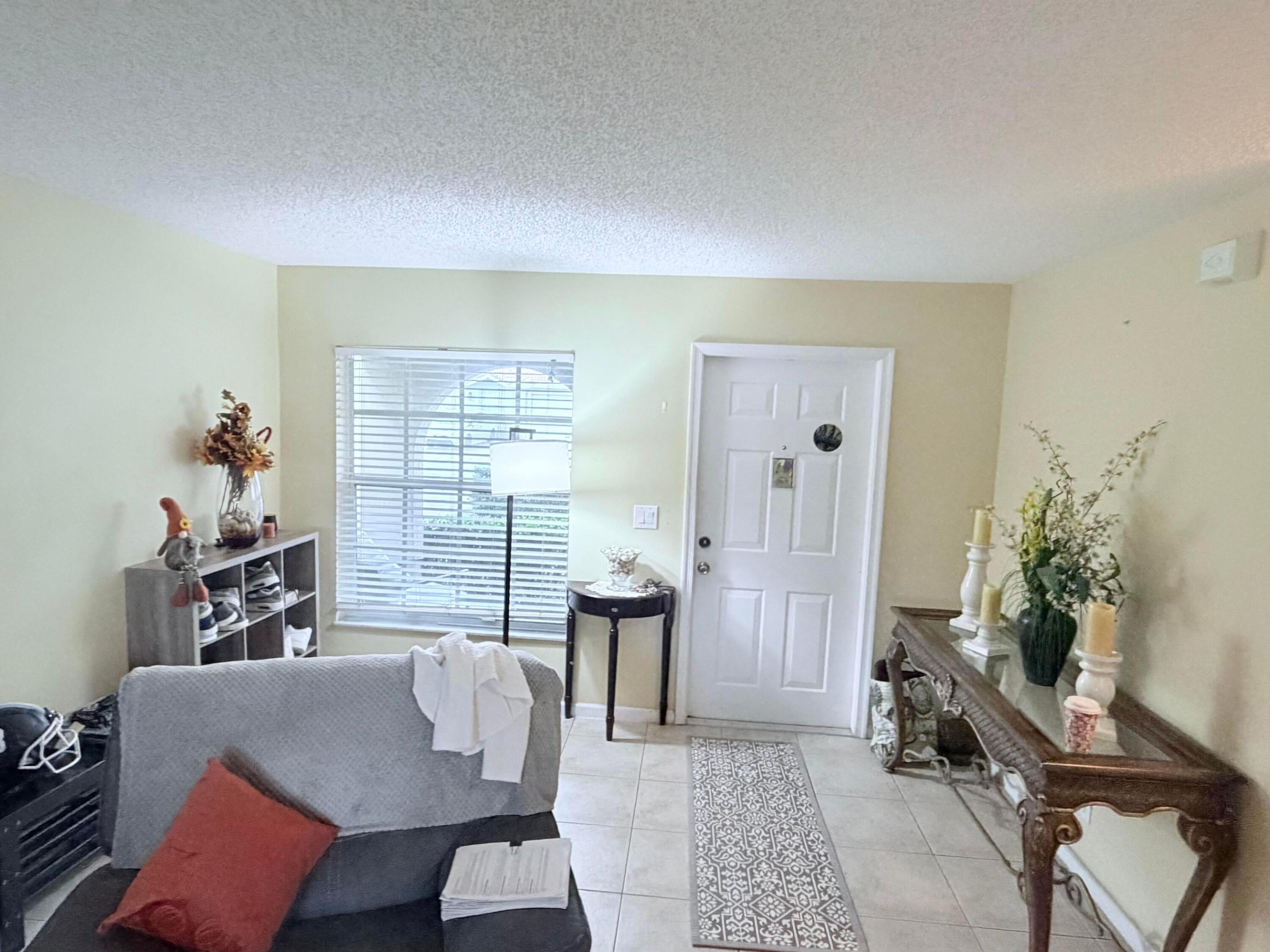 6718 Duval, West Palm Beach FL 33411