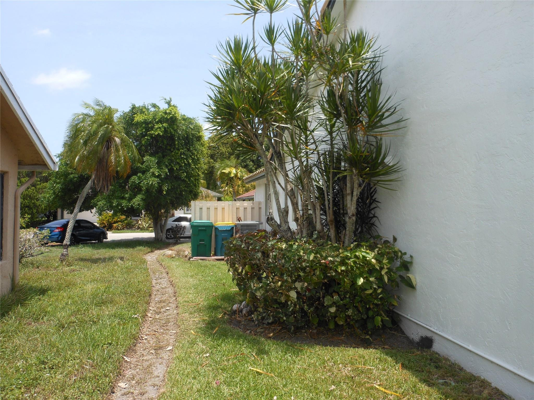 8706 NW 83rd, Tamarac FL 33321