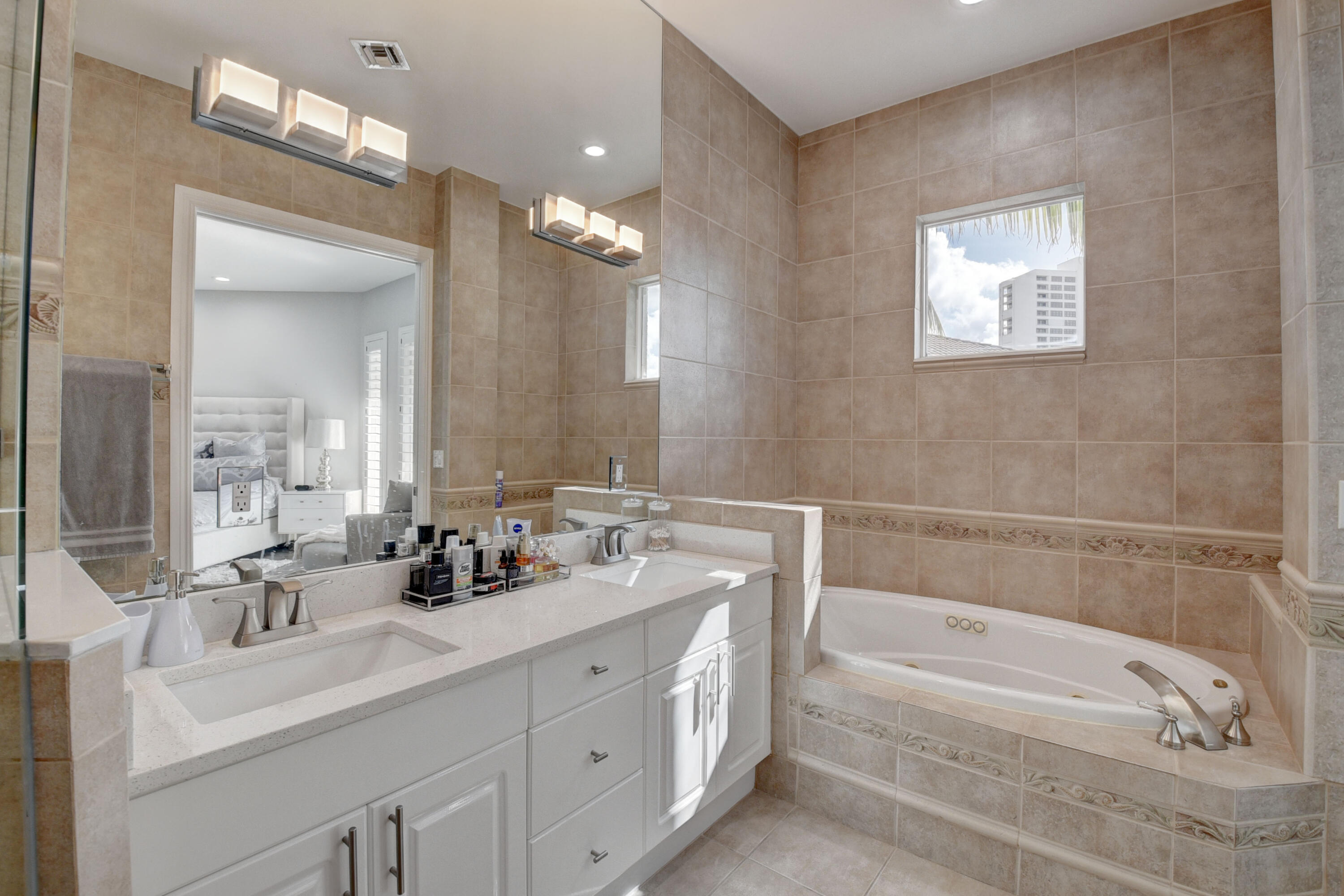 921 Osceola #Unit 4, Boca Raton FL 33432