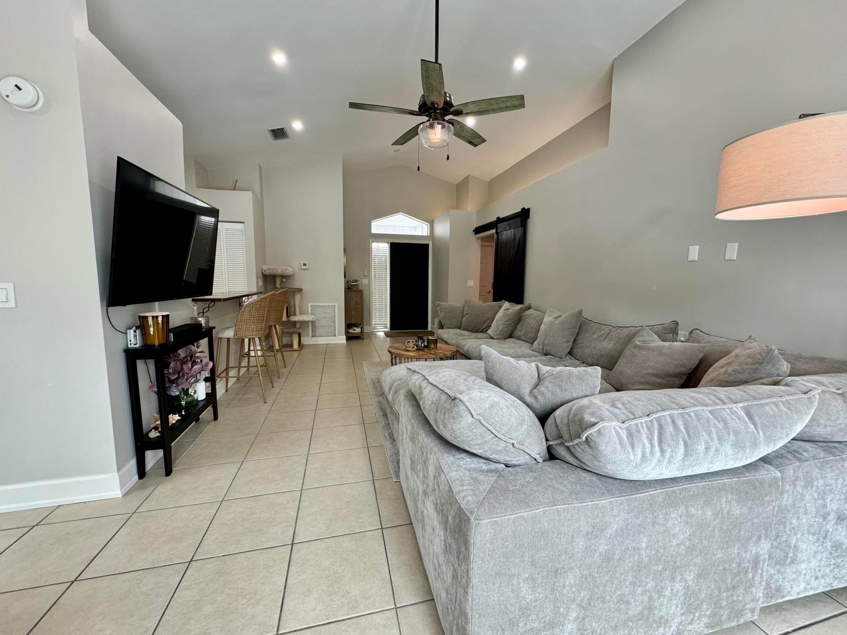 6135 Drake, Jupiter FL 33458