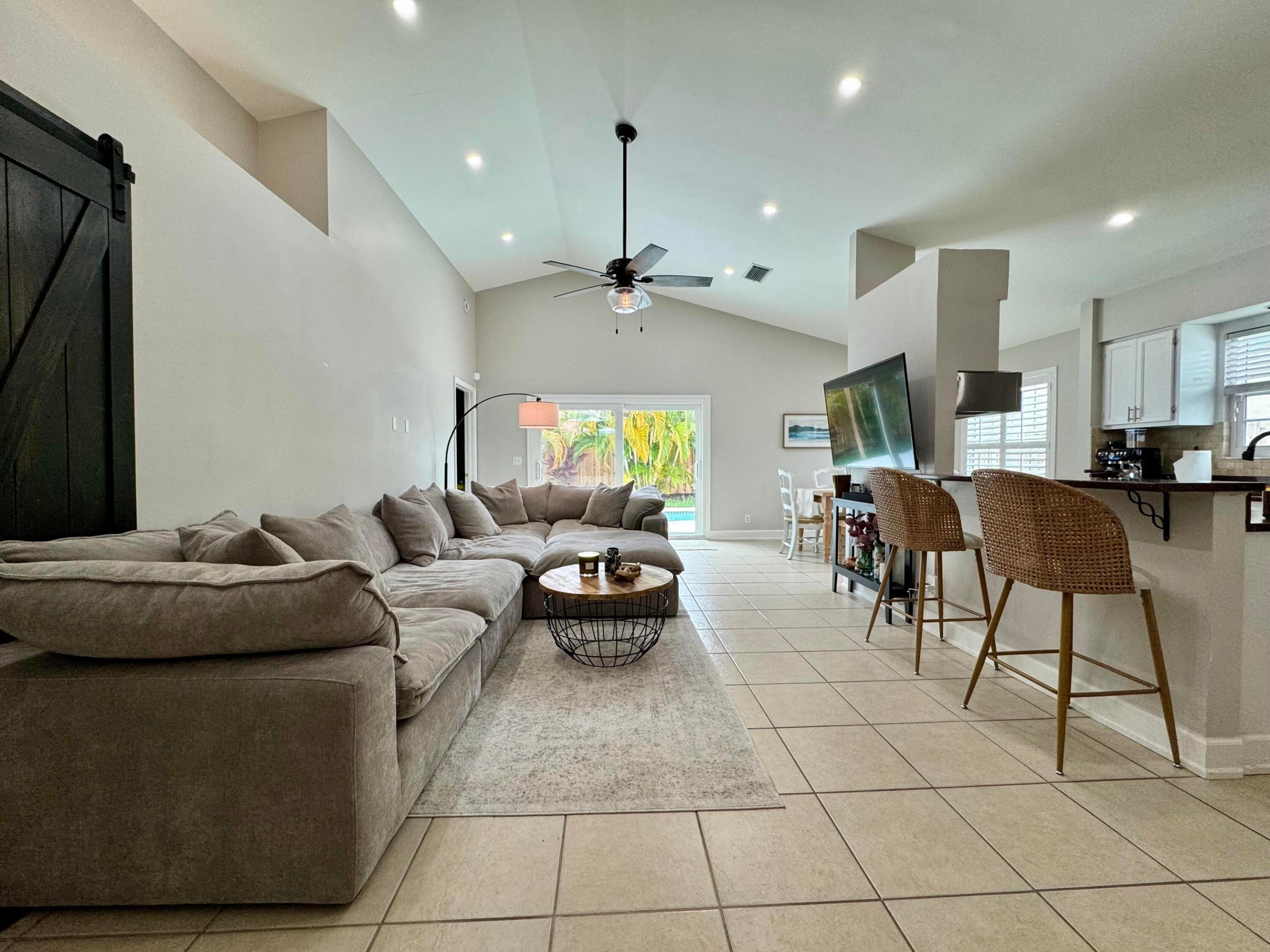 6135 Drake, Jupiter FL 33458