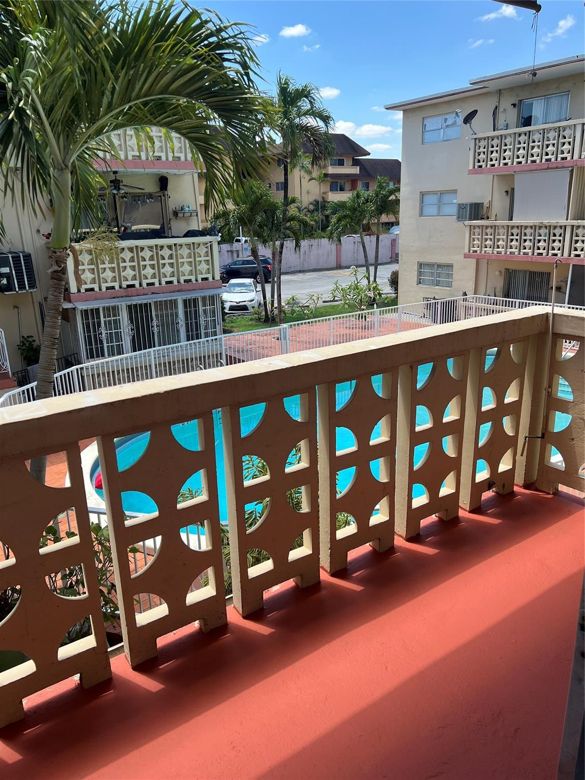 2441 NW 13th #76, Miami FL 33125