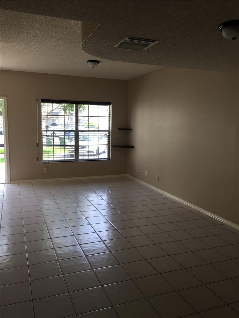 23 Whitehead, Weston FL 33326