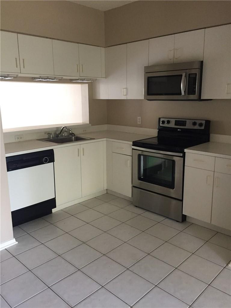 23 Whitehead, Weston FL 33326