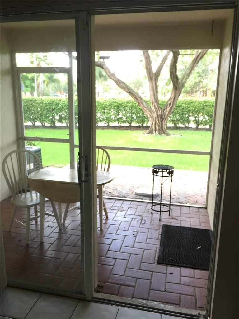 23 Whitehead, Weston FL 33326