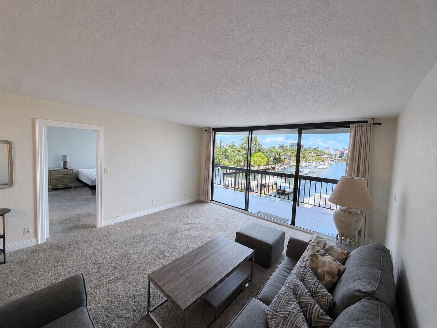 4800 Bayview #306, Fort Lauderdale FL 33308