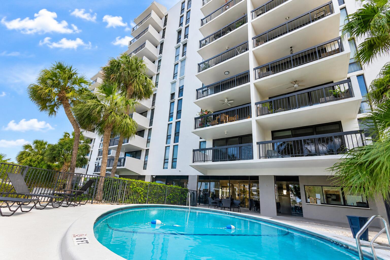 4800 Bayview #306, Fort Lauderdale FL 33308