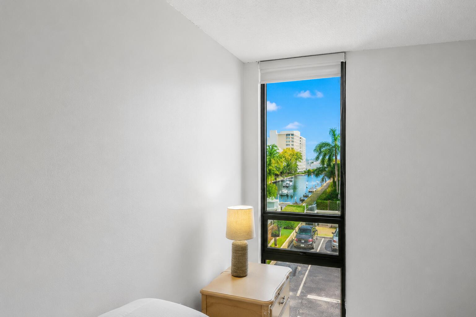4800 Bayview #306, Fort Lauderdale FL 33308
