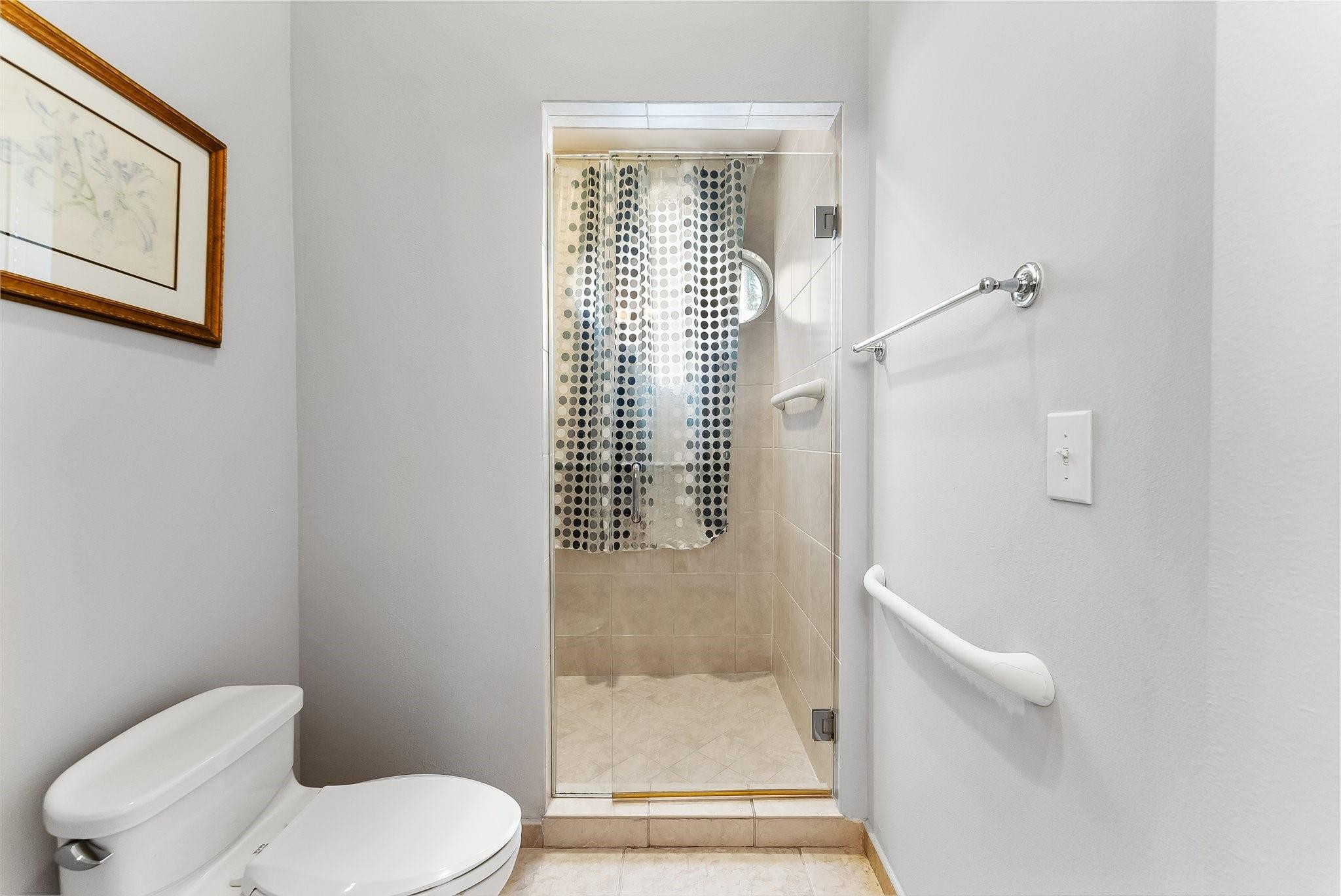 16102 Emerald Estates #101, Weston FL 33331