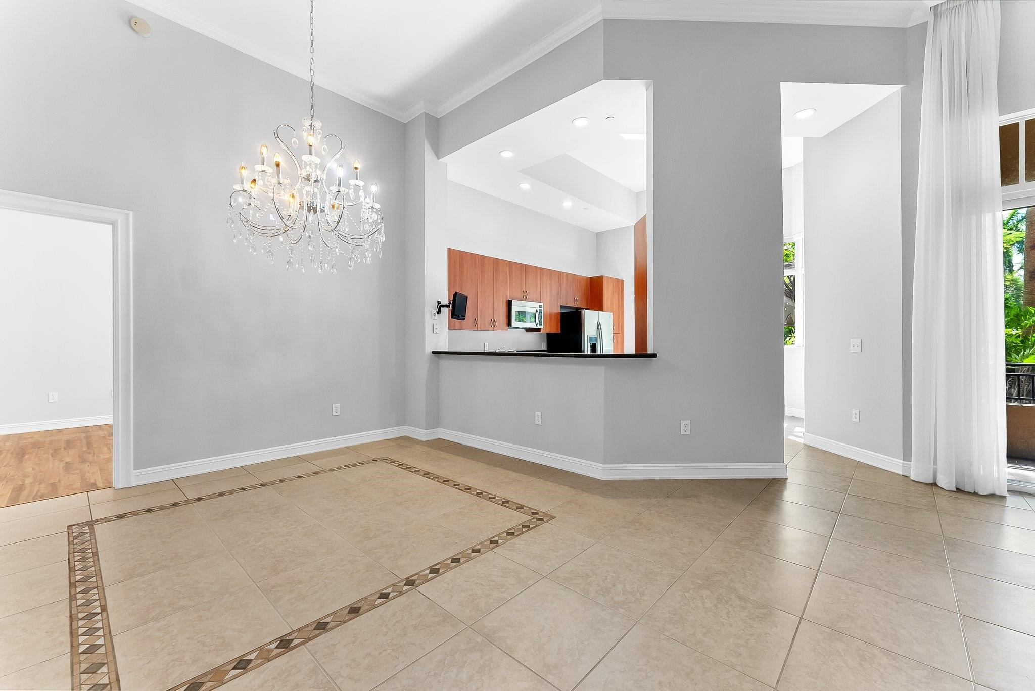 16102 Emerald Estates #101, Weston FL 33331