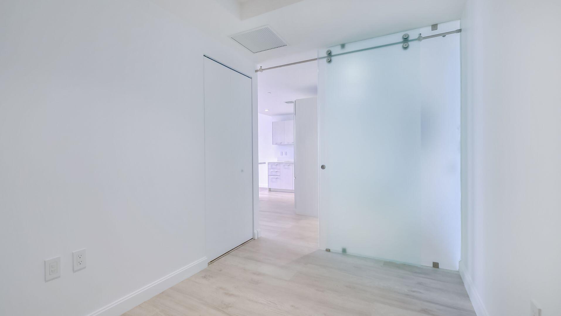 45 SW 9th #2502, Miami FL 33130
