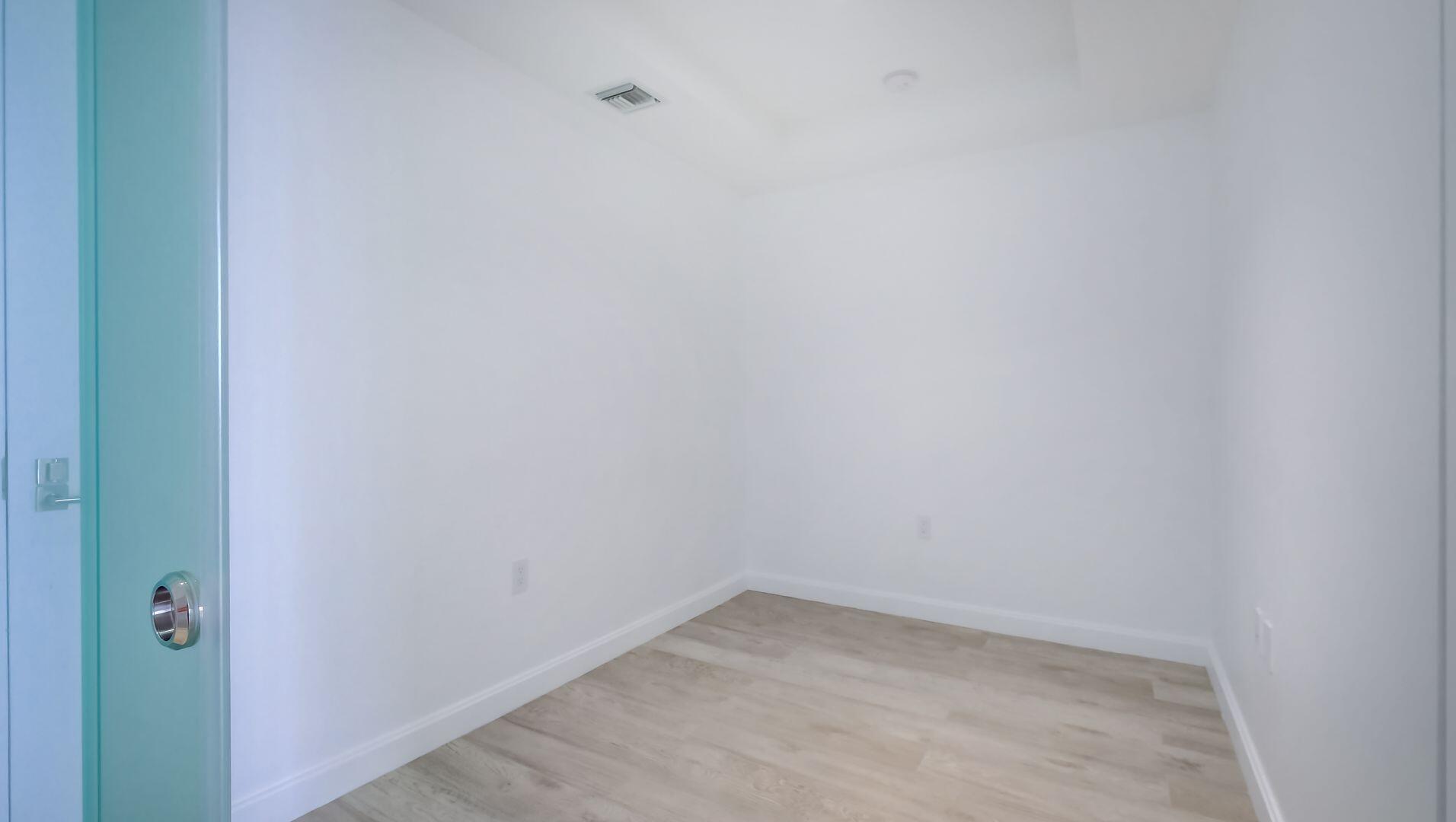 45 SW 9th #2502, Miami FL 33130