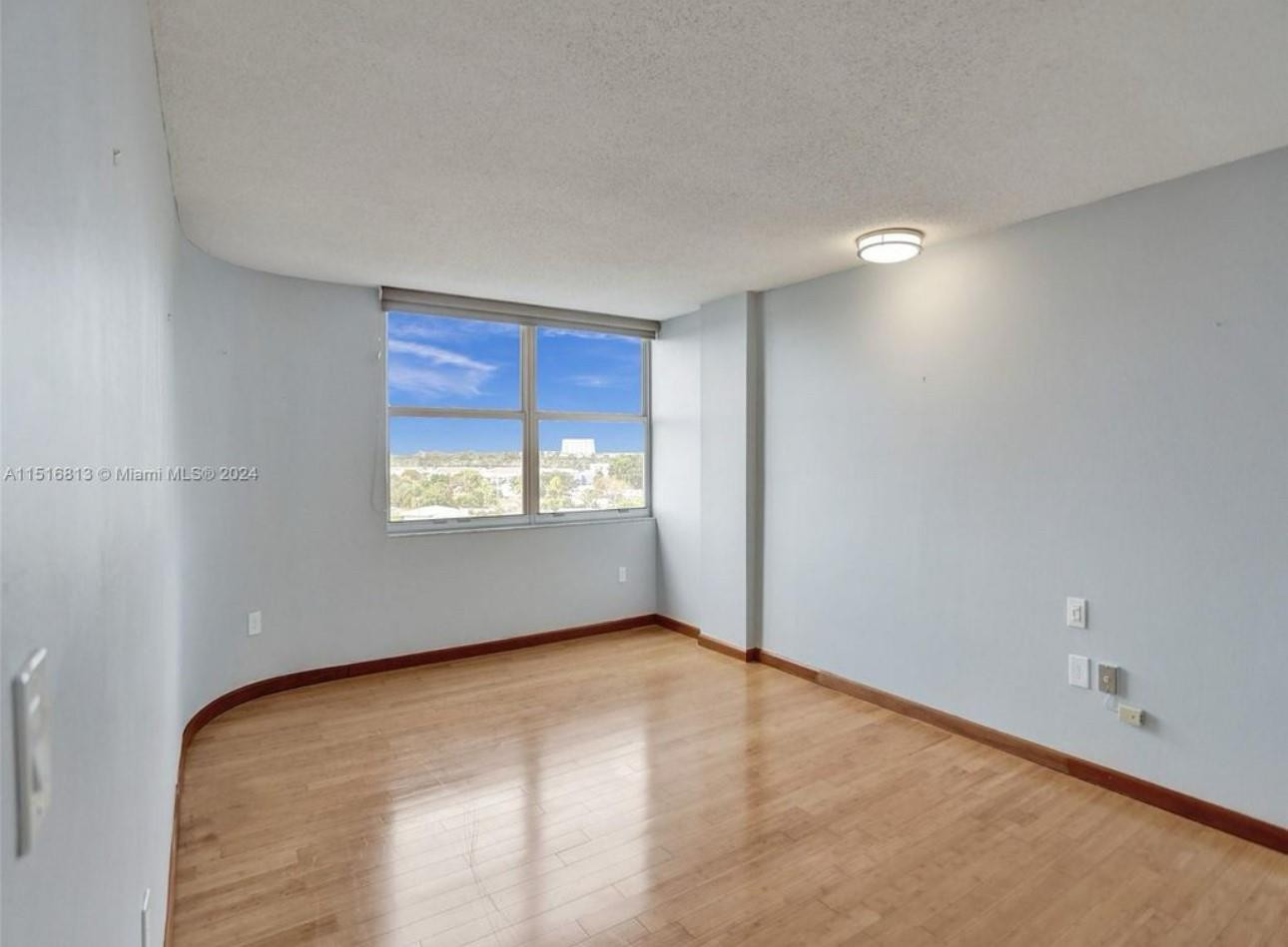 11930 N Bayshore #601, North Miami FL 33181