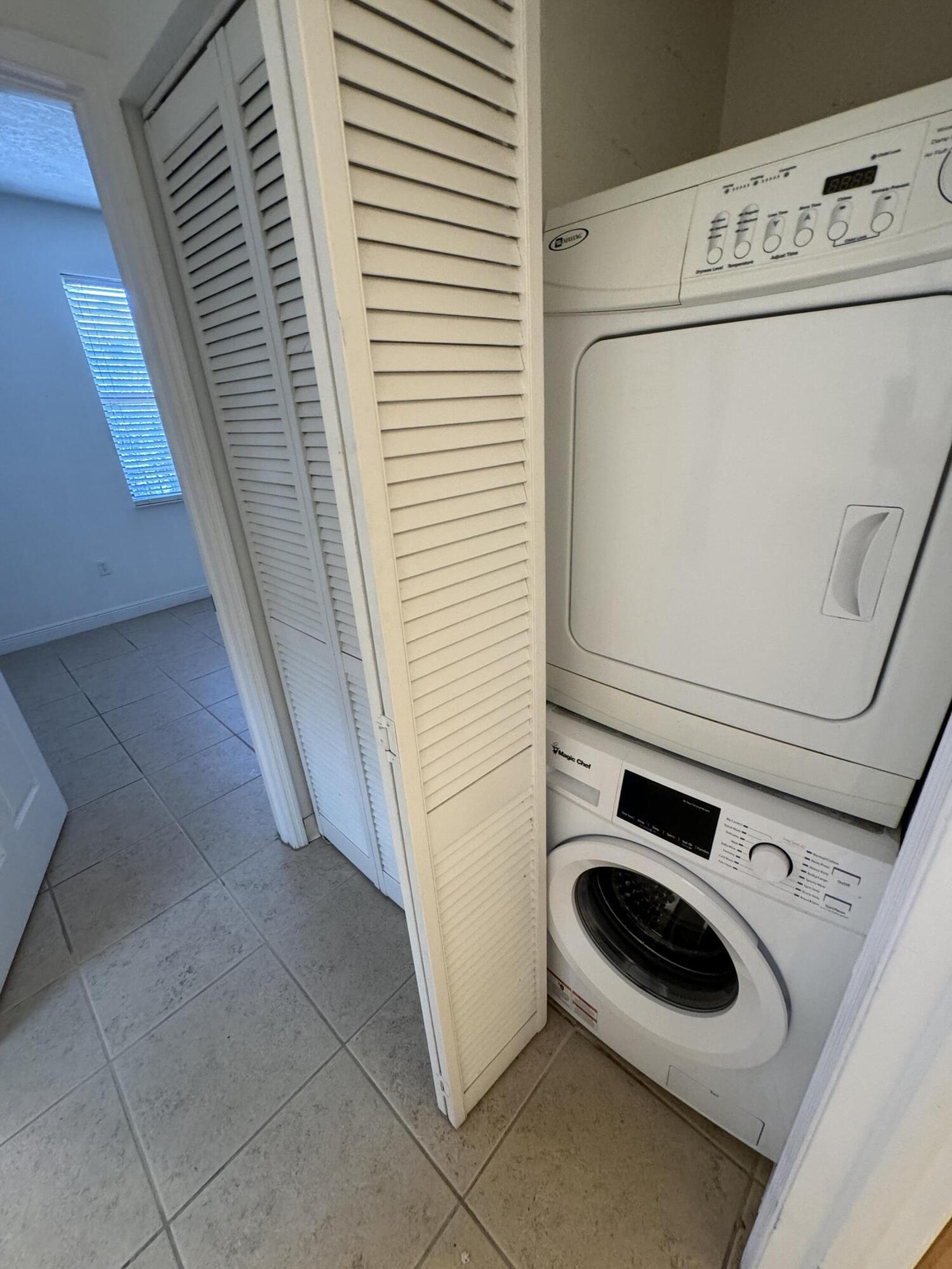 6729 Coral Lake #6729, Margate FL 33063