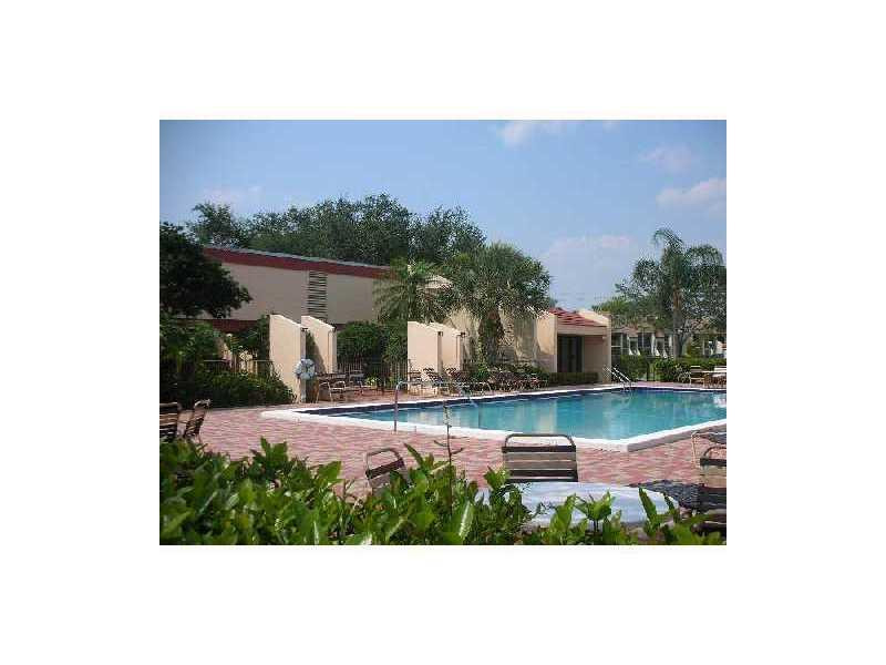 6729 Coral Lake #6729, Margate FL 33063
