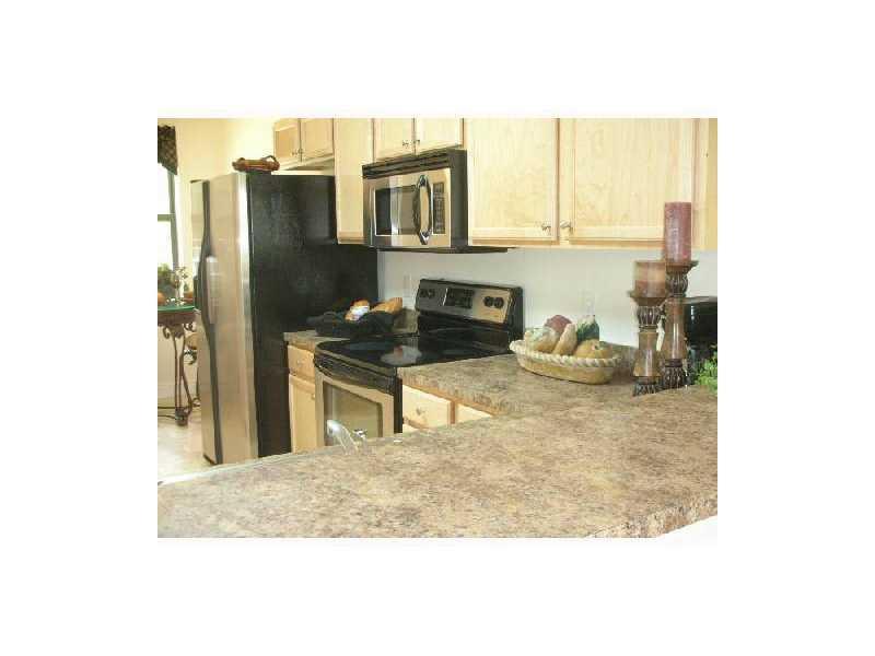 6729 Coral Lake #6729, Margate FL 33063