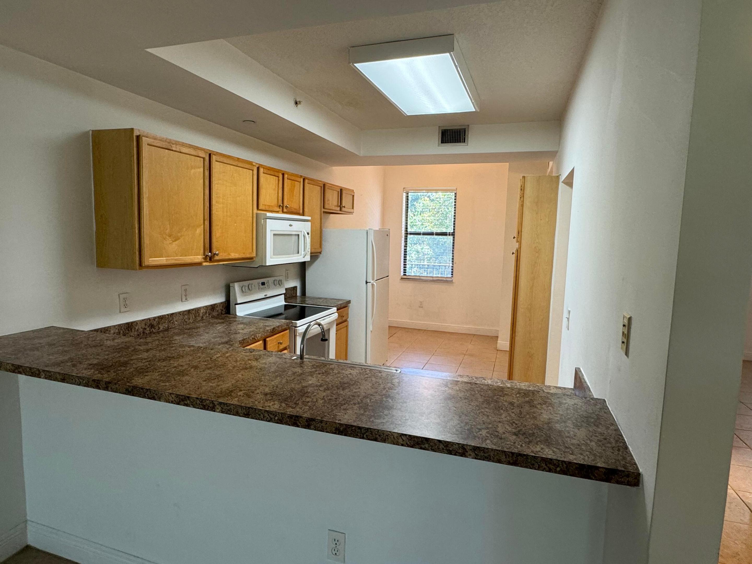 6729 Coral Lake #6729, Margate FL 33063