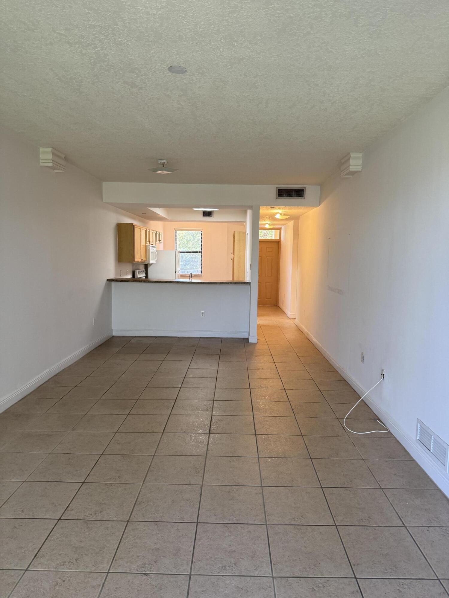 6729 Coral Lake #6729, Margate FL 33063